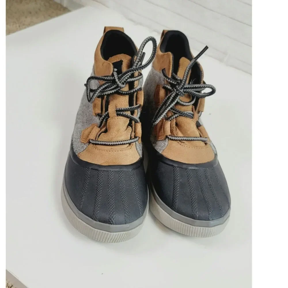 SOREL Out N About IV Classic Waterproof Duck Boot in Cognac/Grey/Blk, sz 8.5